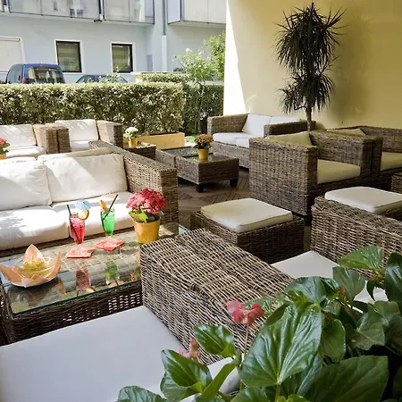 Ida Hotel 3*